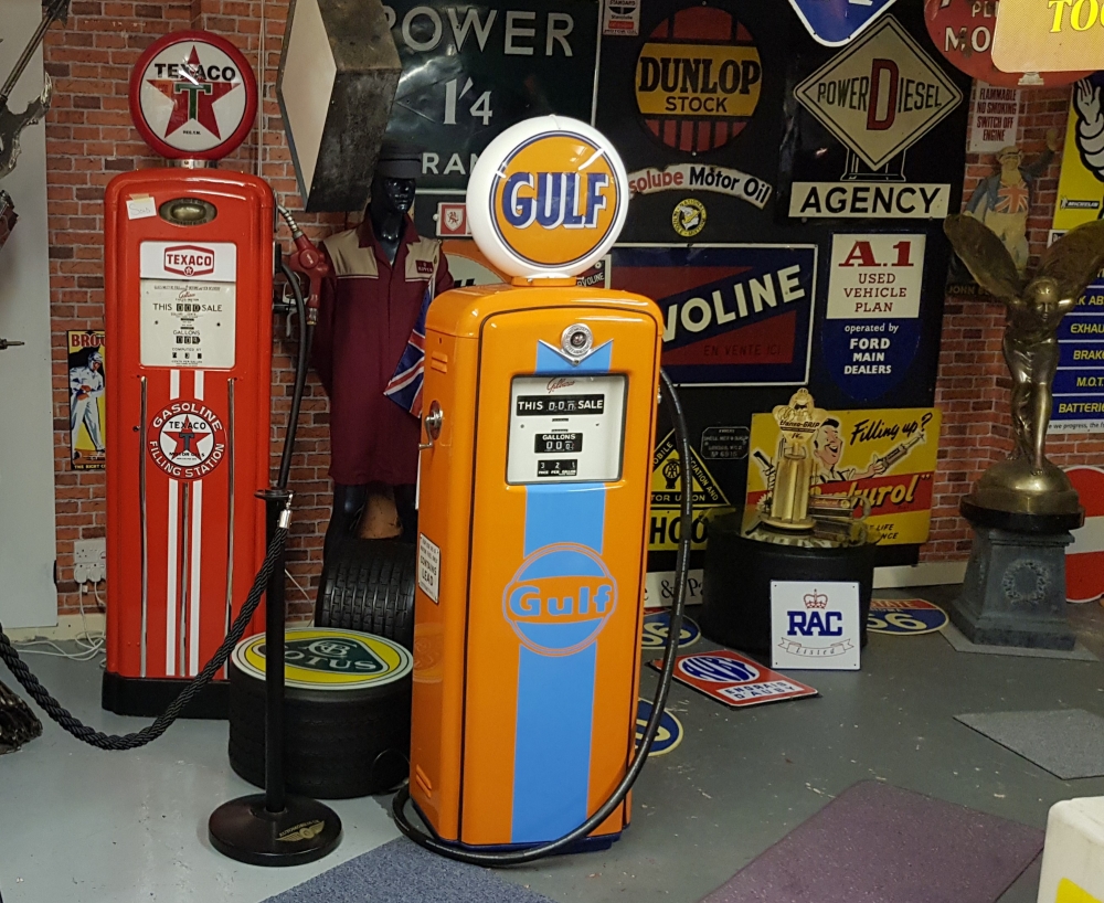 Vintage Gilbarco petrol pump in GULF livery . SOLD !!!!!