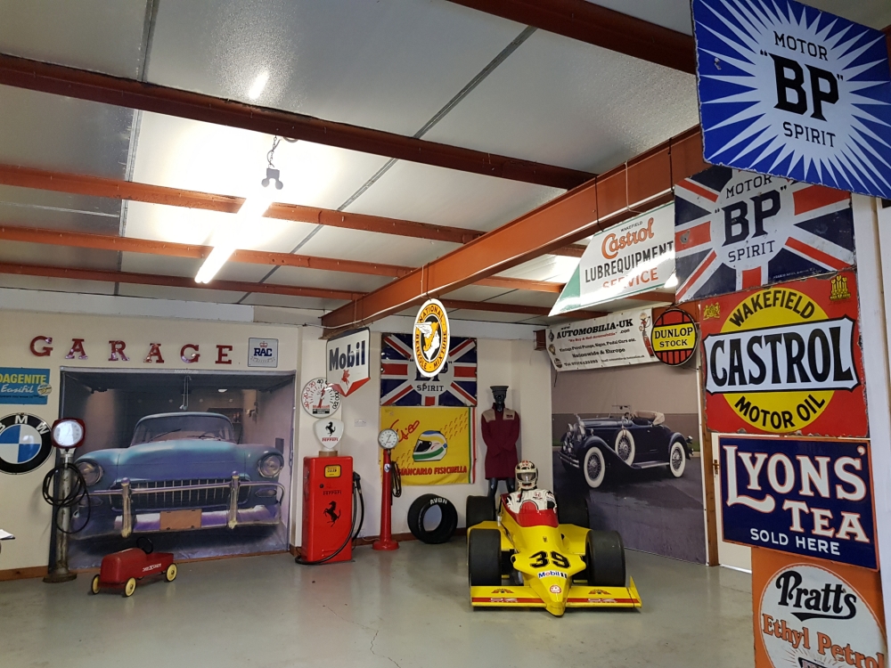 showroom display