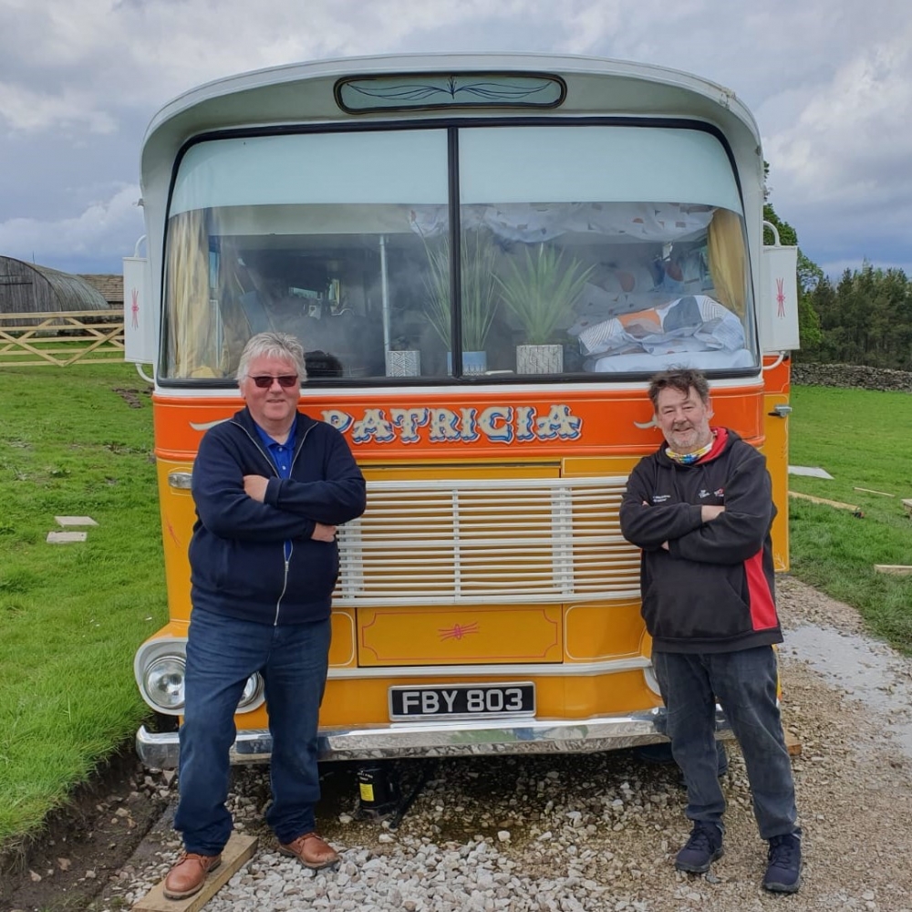 Johnny Vegas with the boss 
