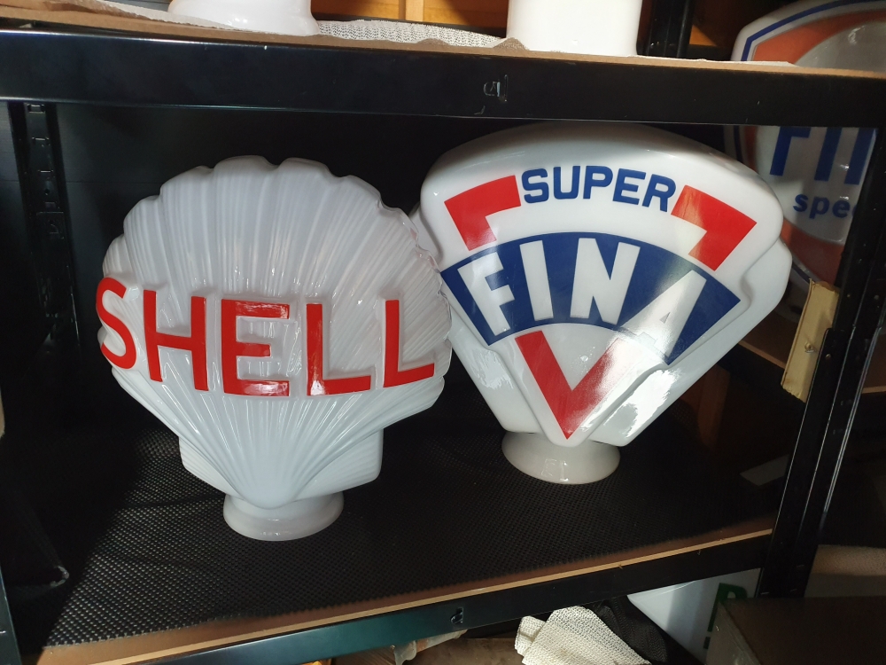 FINA glass repro globe Art Deco