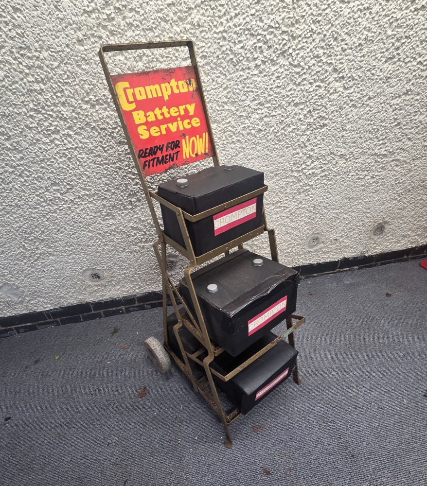 CROMPTON battery stand WOW !