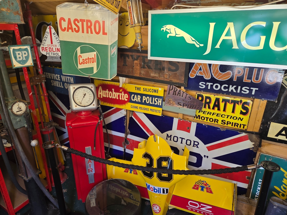 Signs available in stock , just a sample !