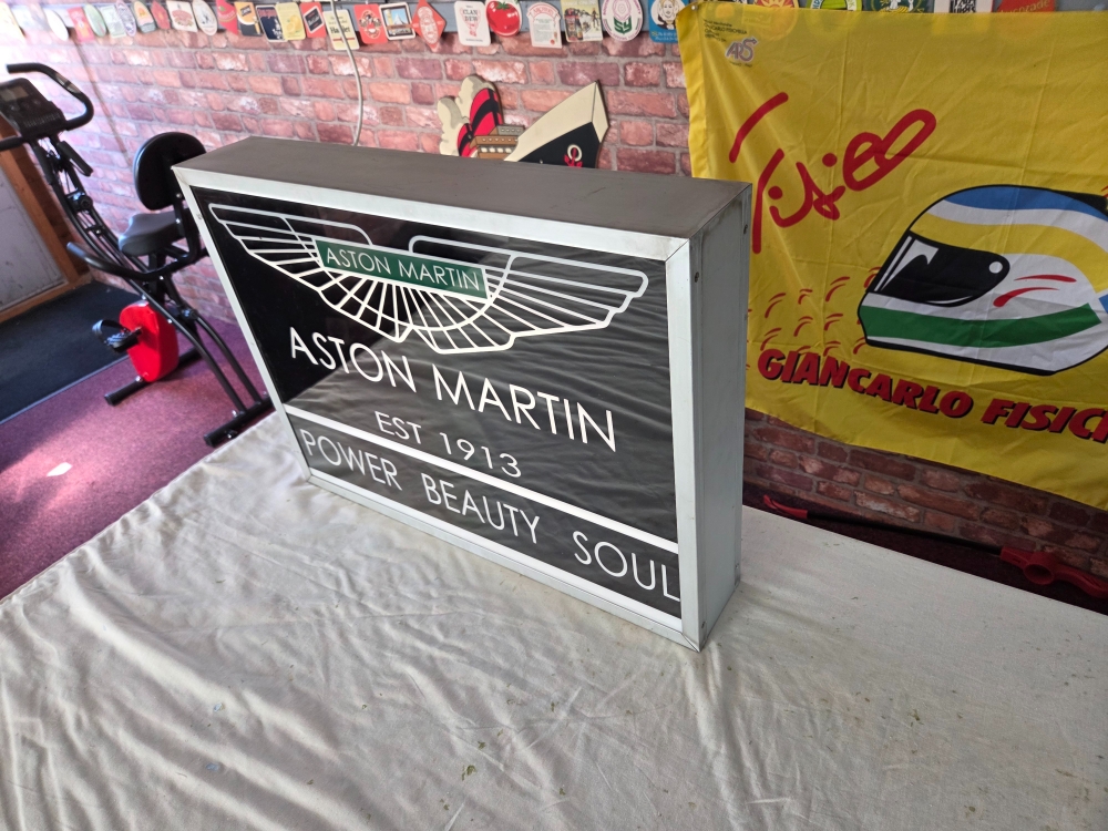 ASTON MARTIN Lightbox 25 x 19 inch Great display item !
